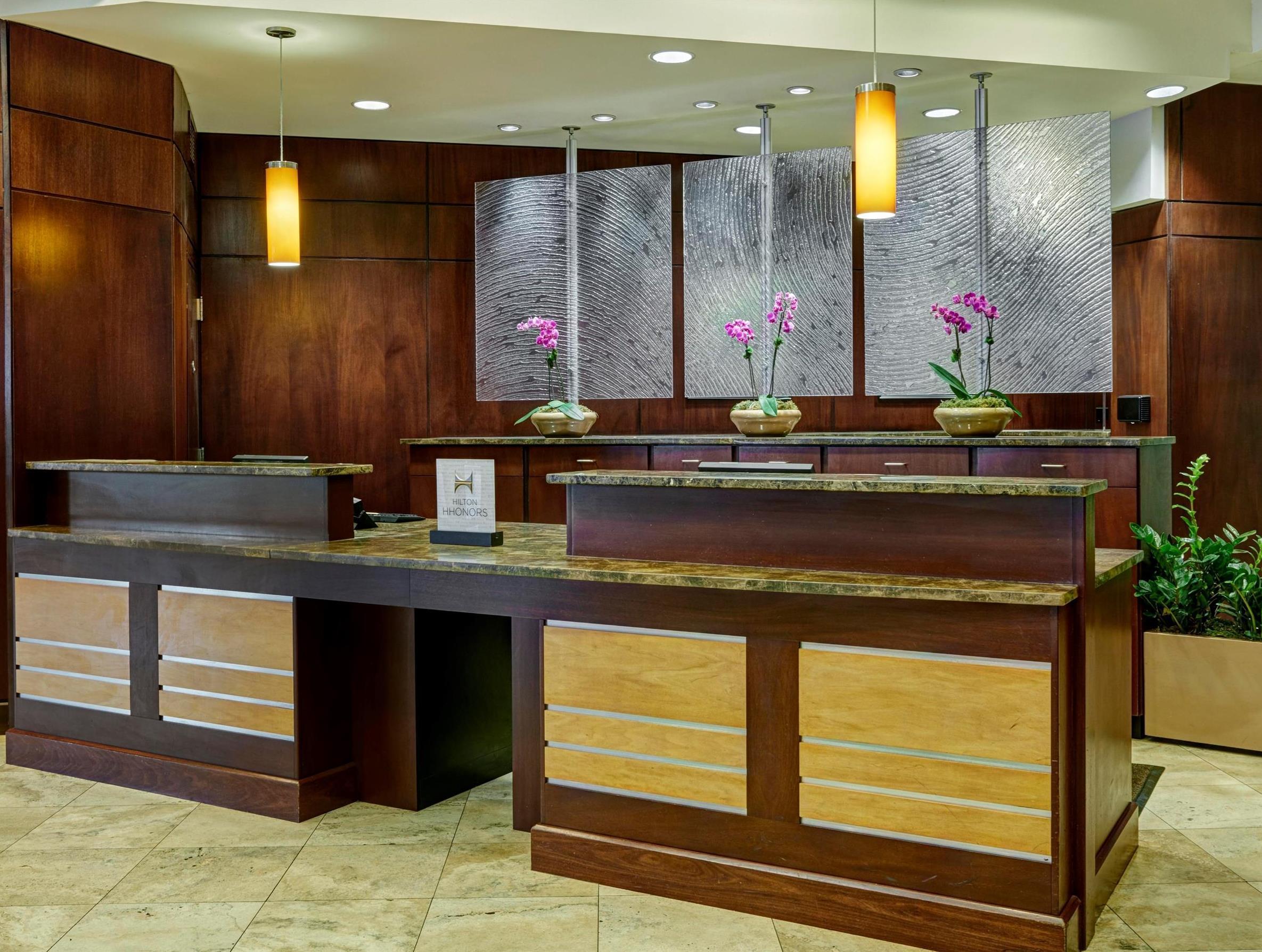 Doubletree By Hilton Charlotte Uptown Hotel Exterior photo