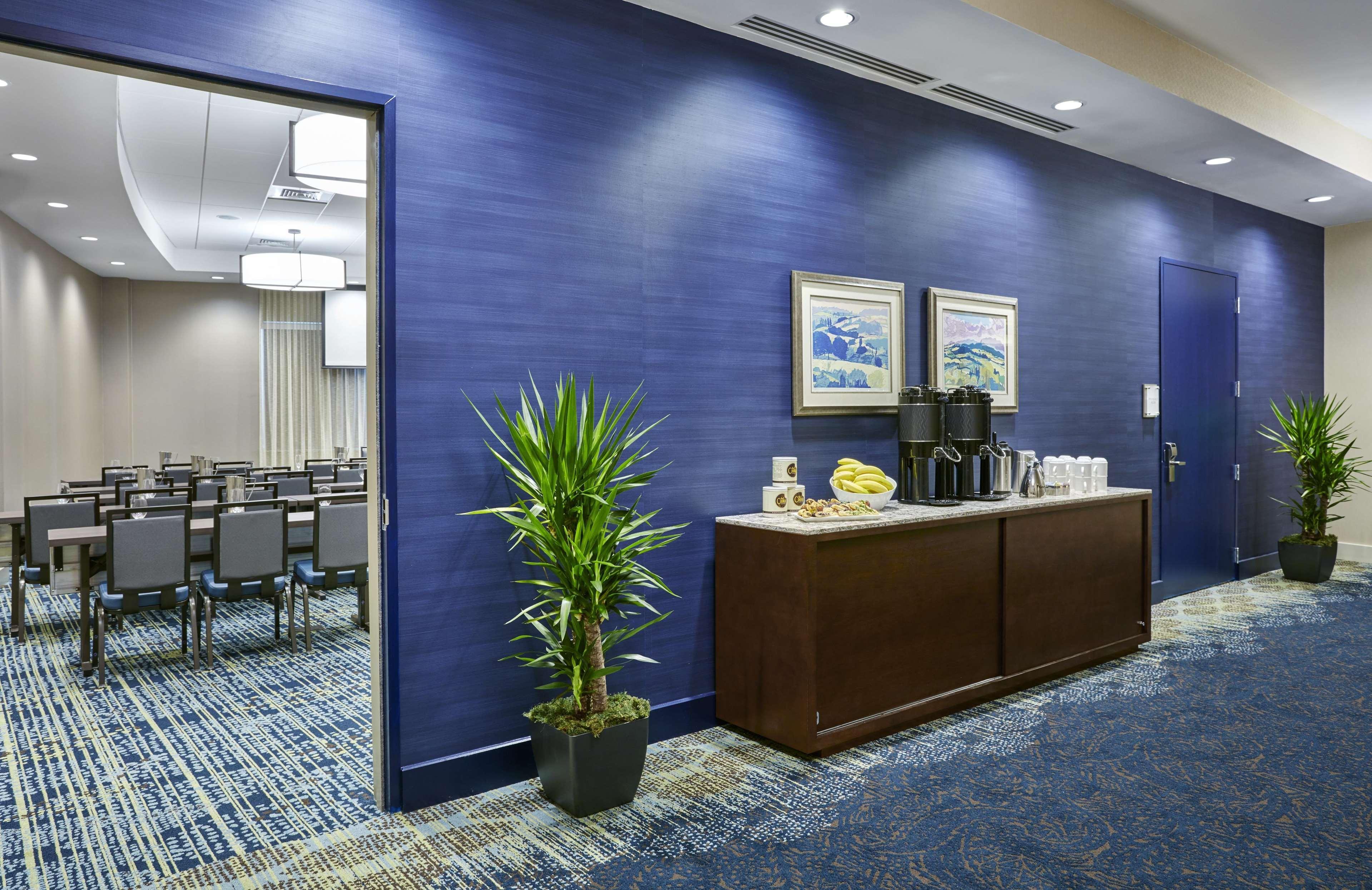 Doubletree By Hilton Charlotte Uptown Hotel Exterior photo