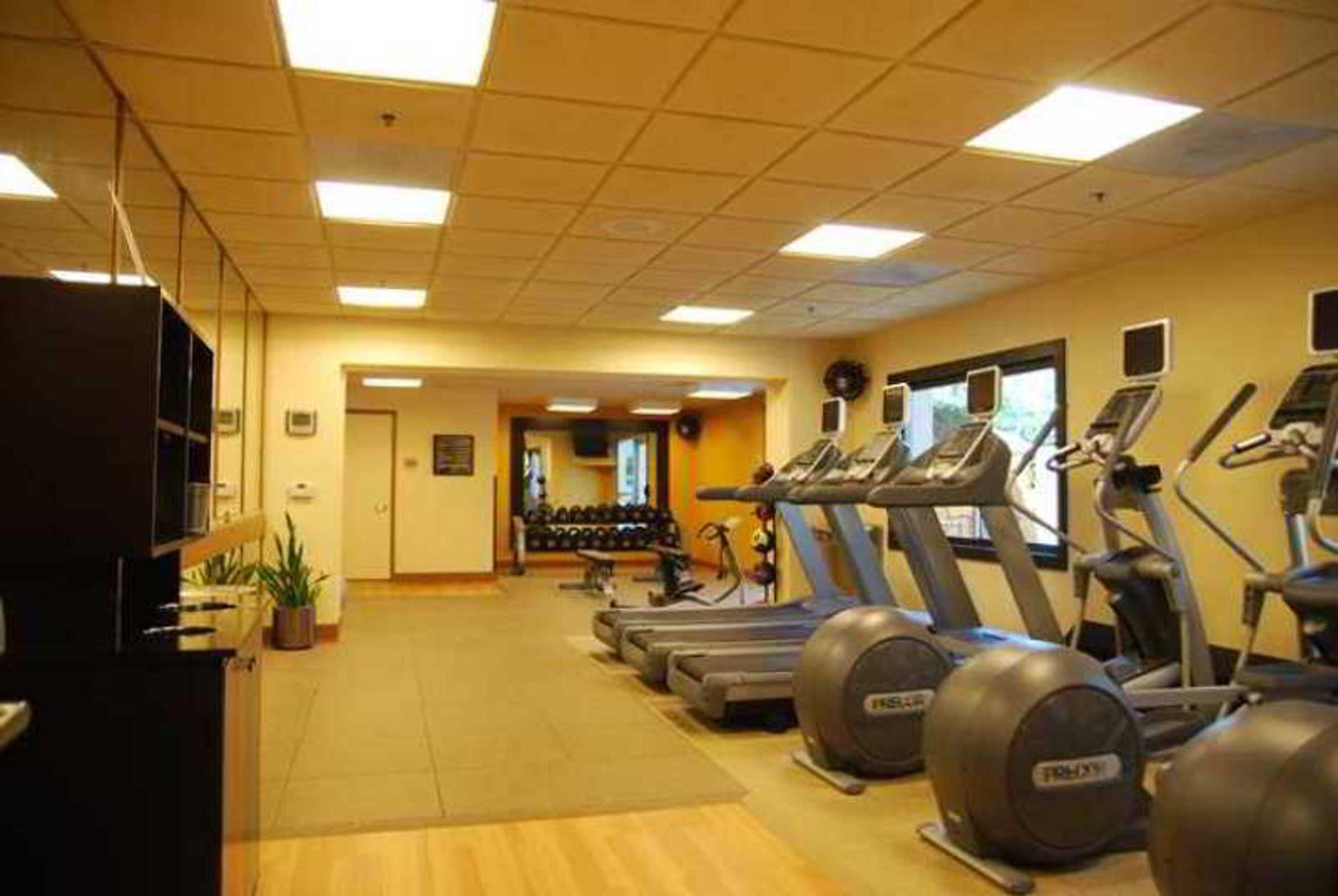 Doubletree By Hilton Charlotte Uptown Hotel Facilities photo