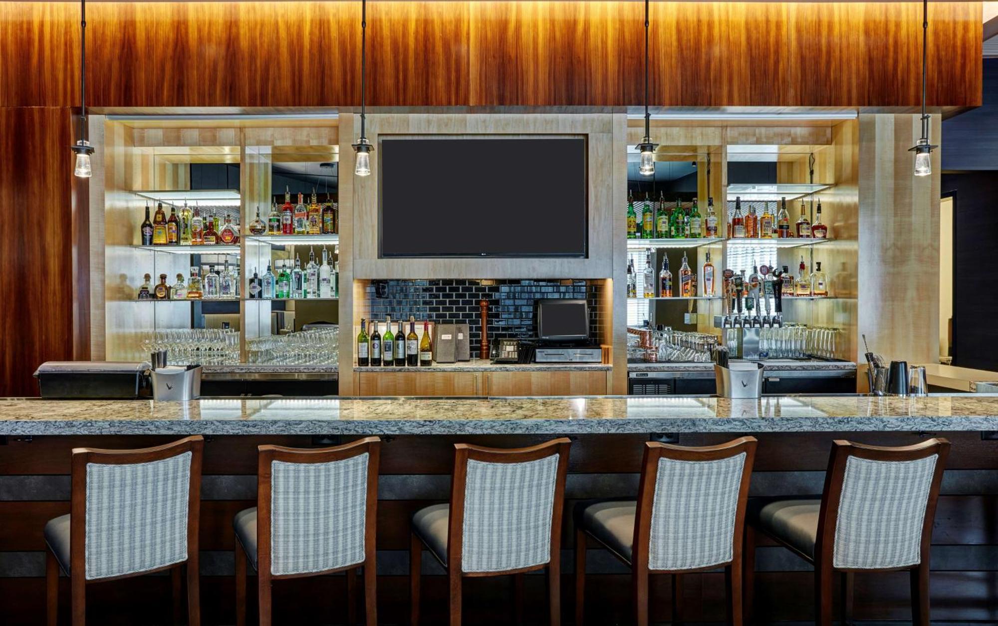 Doubletree By Hilton Charlotte Uptown Hotel Exterior photo