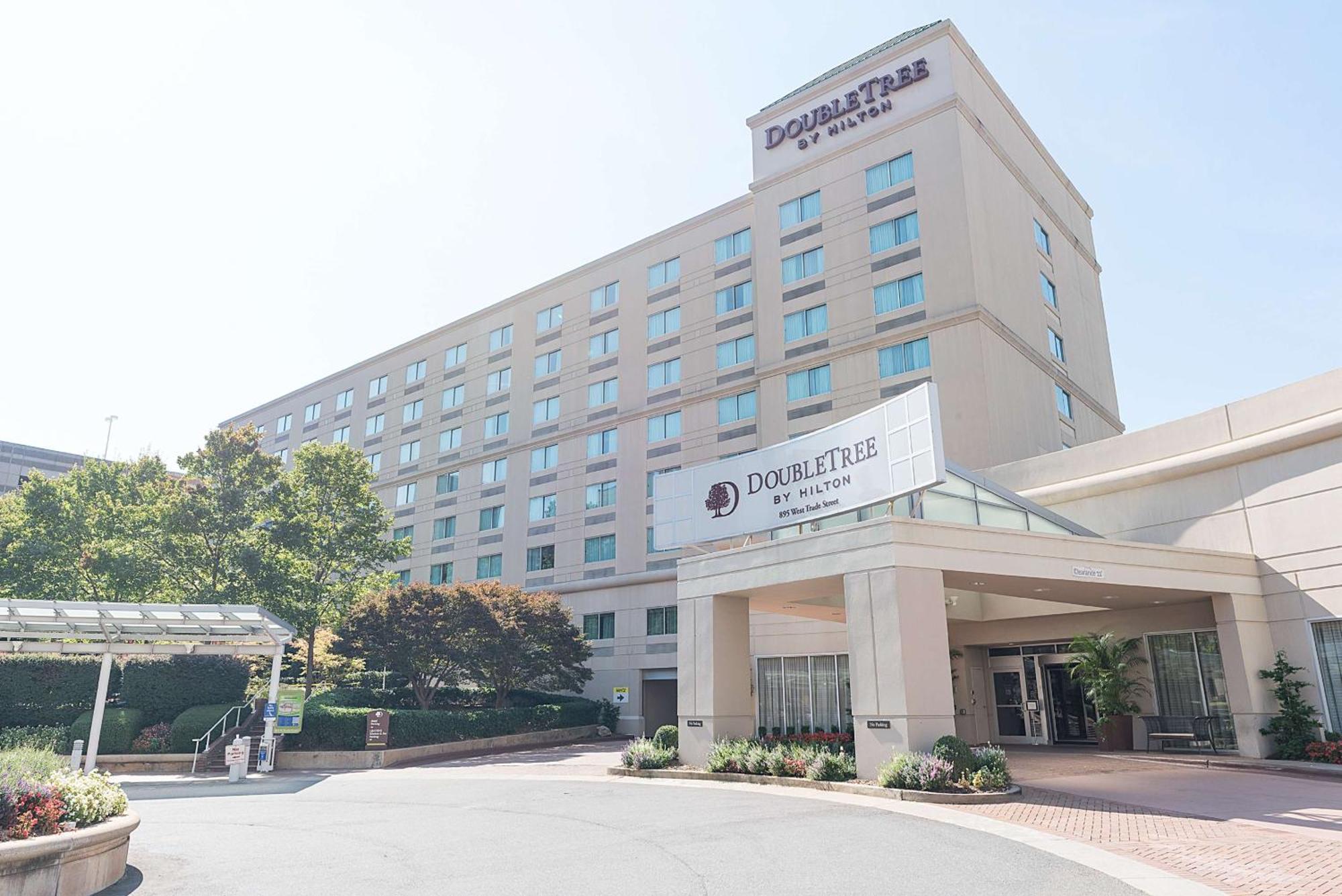 Doubletree By Hilton Charlotte Uptown Hotel Exterior photo